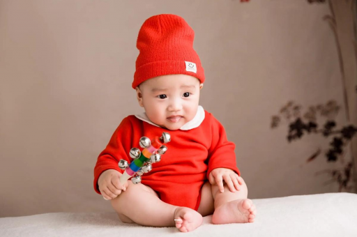 铁岭宝宝几个月戴银手镯好 铁岭宝宝几个月戴银手镯好